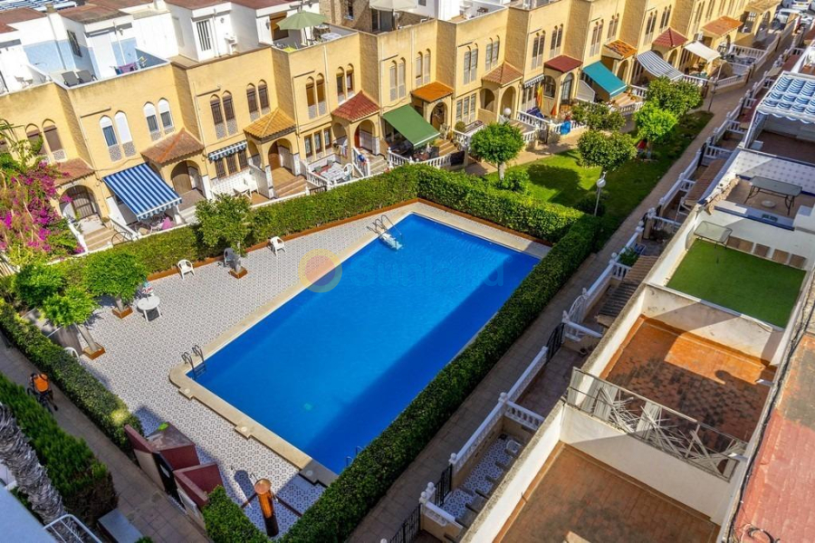 Resale - Apartment - Torrevieja - La Mata pueblo