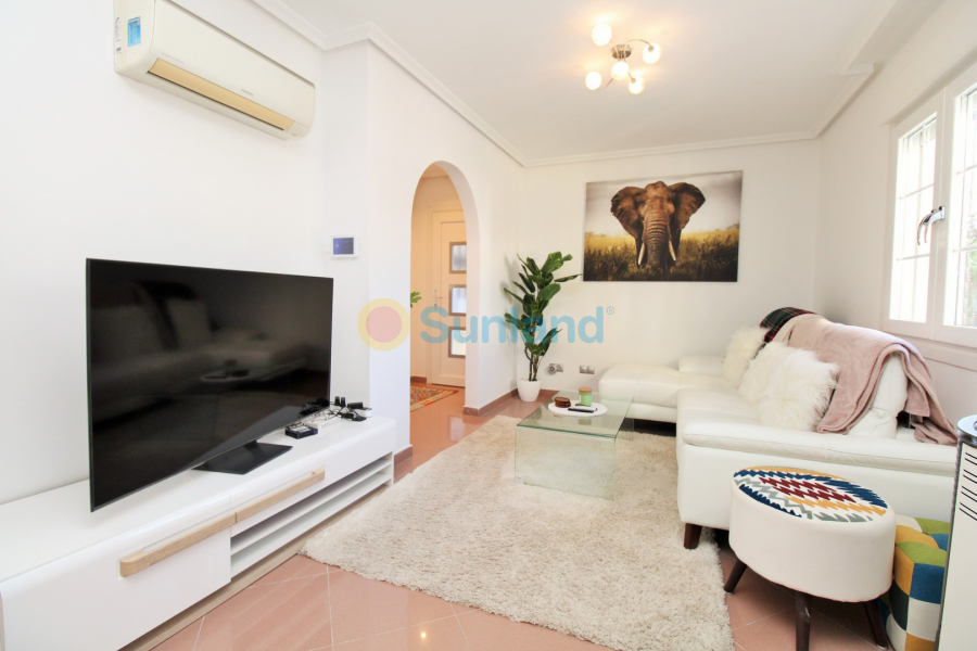 Brukte eiendommer - Villa - Villamartin - Los Dolses