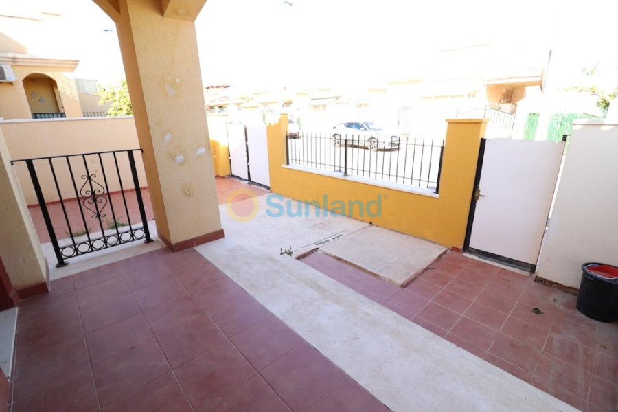 Resale - Terraced house - Torrevieja - Las Calas