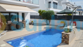 Resale - Villa - Orihuela costa - 