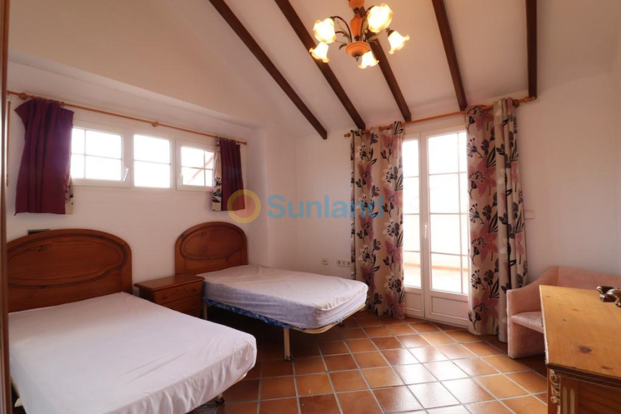 Resale - Villa - Orihuela costa - RioMar