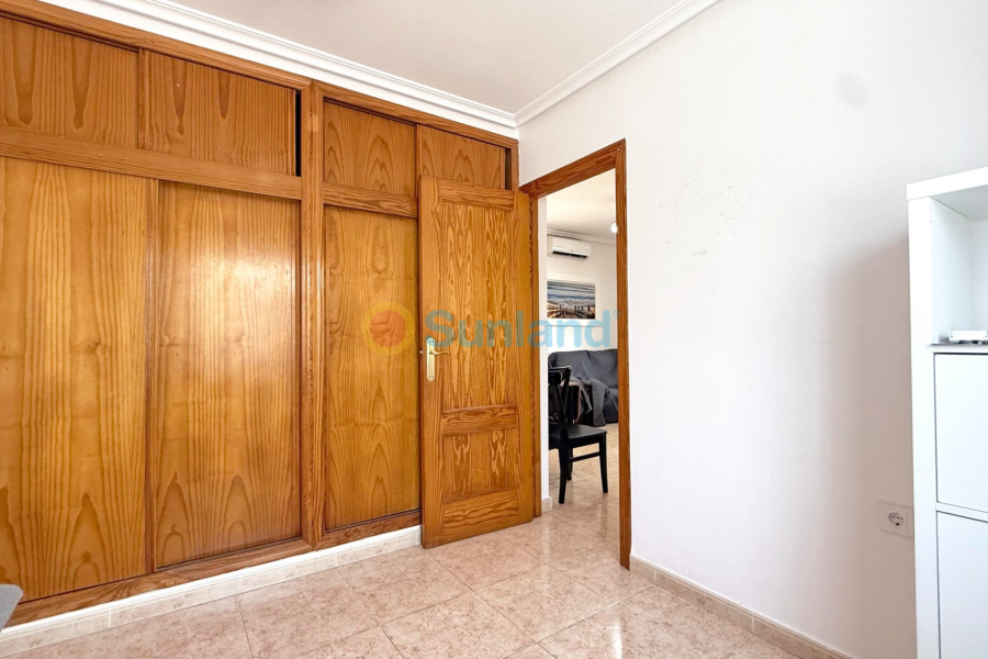 Resale - Villa - Orihuela Costa - Villamartin