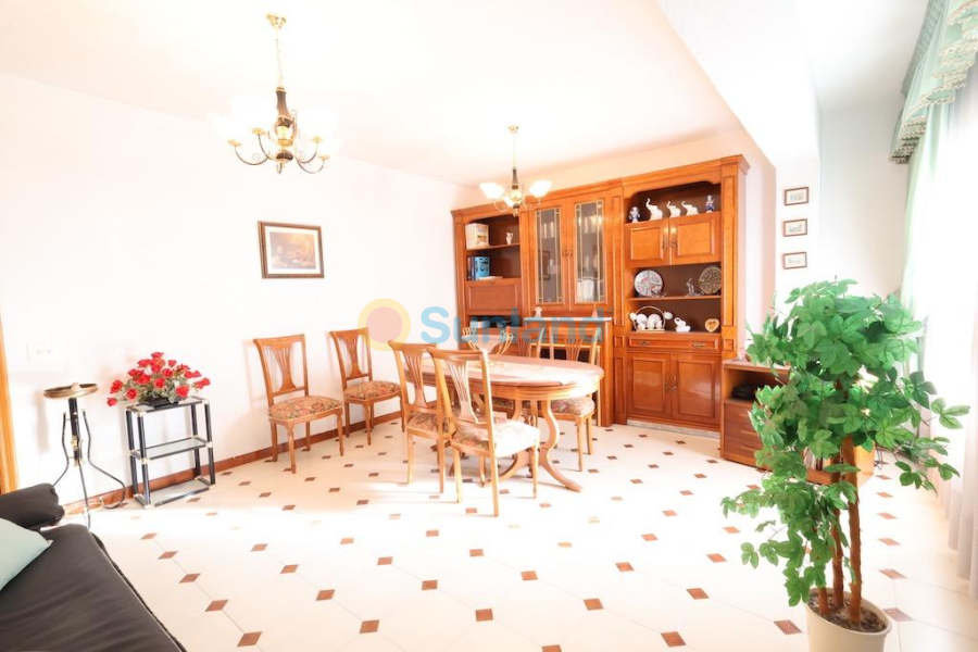 Resale - Apartment - Torrevieja