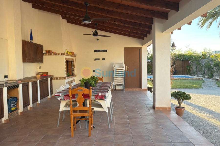 Resale - Villa - Dolores - 