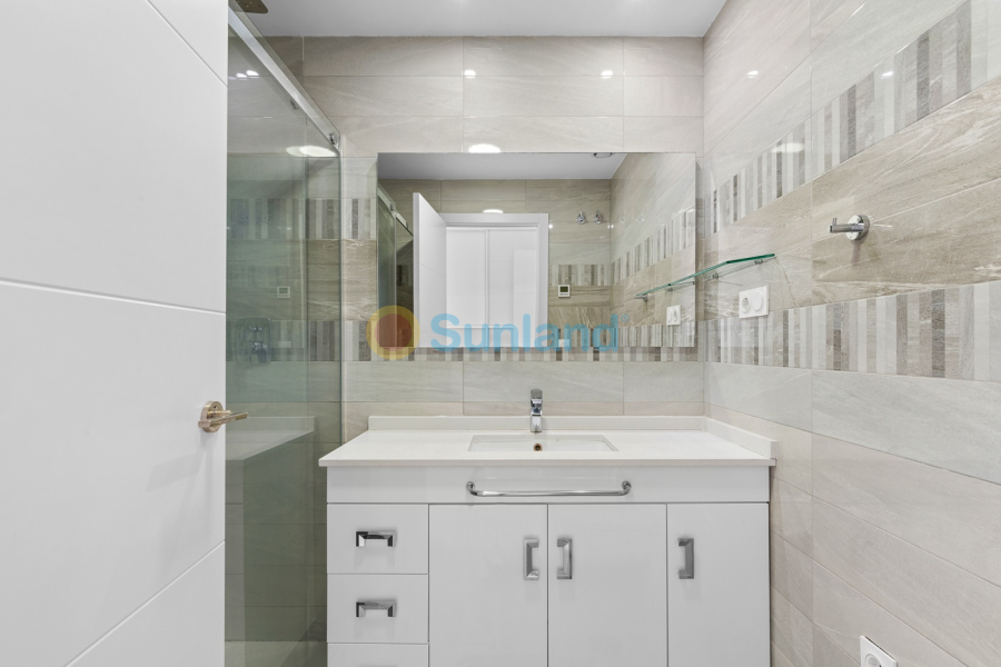 Använda fastigheter - Lägenhet - Orihuela Costa - Punta Prima