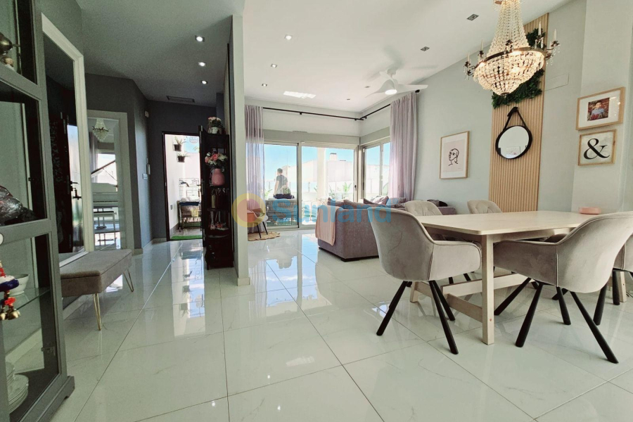 Använda fastigheter - Villa - Orihuela Costa - Villamartin
