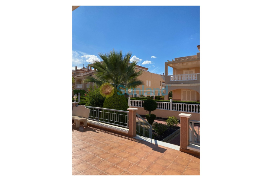 Resale - Apartment - Punta Prima - 