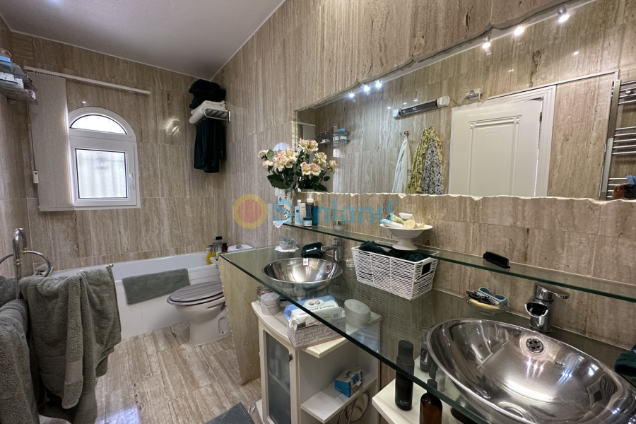 Resale - V - Las Ramblas