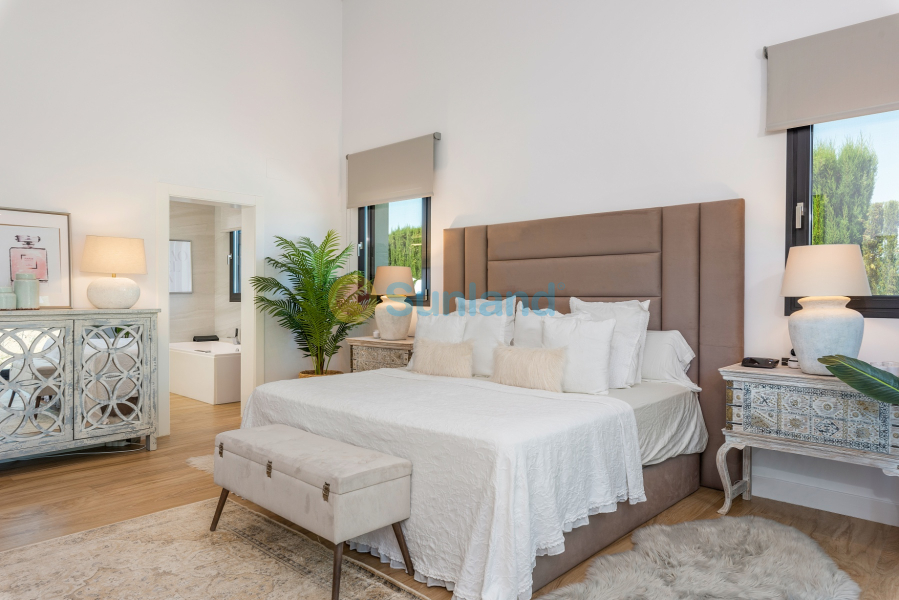 Resale - Villa - Elche/Elx