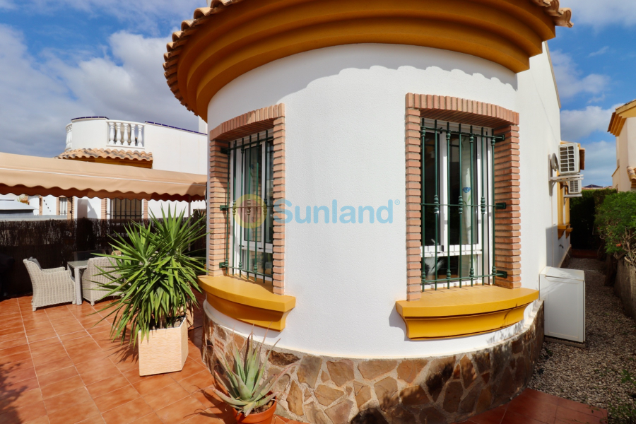 Segunda mano - Chalet - Guardamar del Segura - El Raso