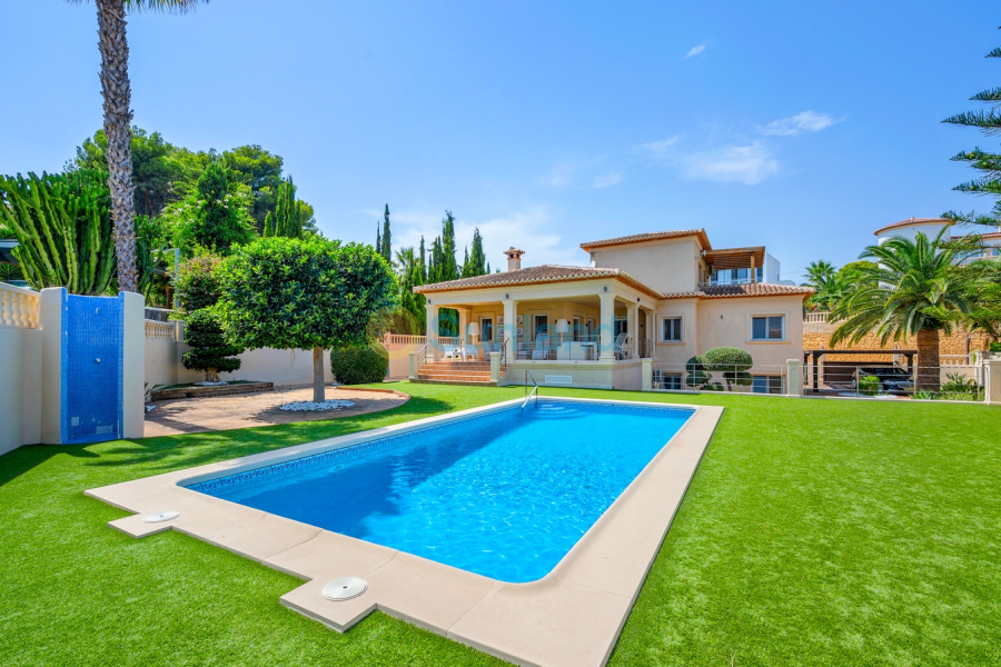 Resale - Villa - Benissa
