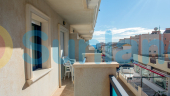 Resale - Apartment - Orihuela Costa - Campoamor