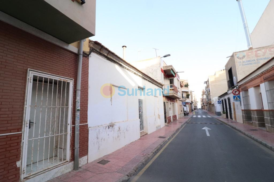 Resale - Plot - Torrevieja