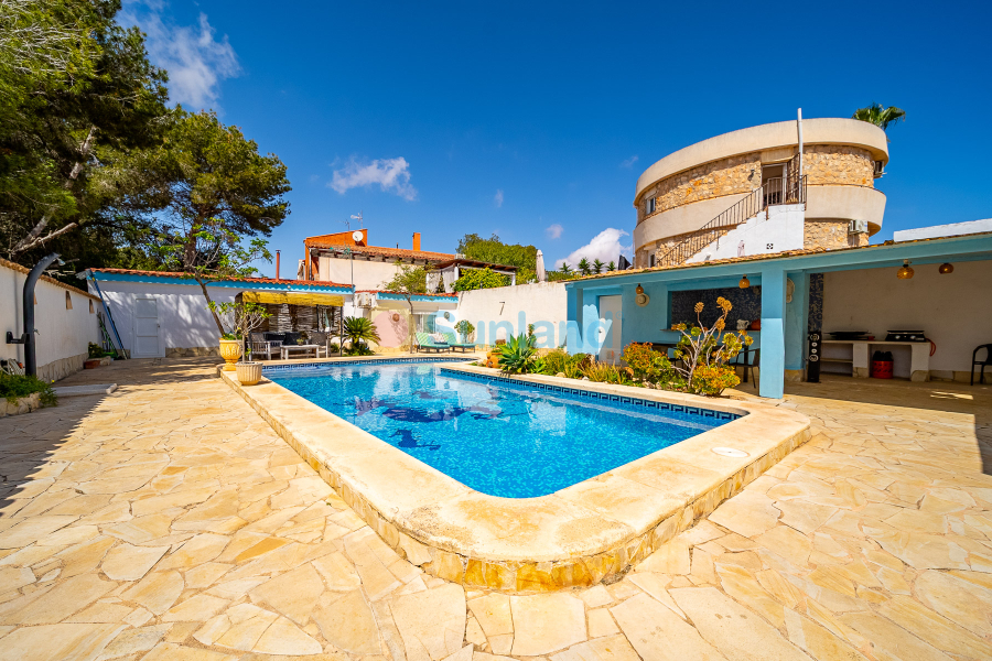 Resale - Villa - Torrevieja - Los Balcones