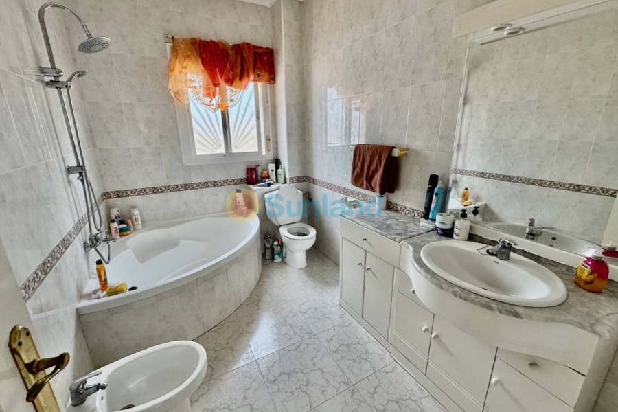 Resale - Townhouse - Ciudad Quesada - Doña Pepa