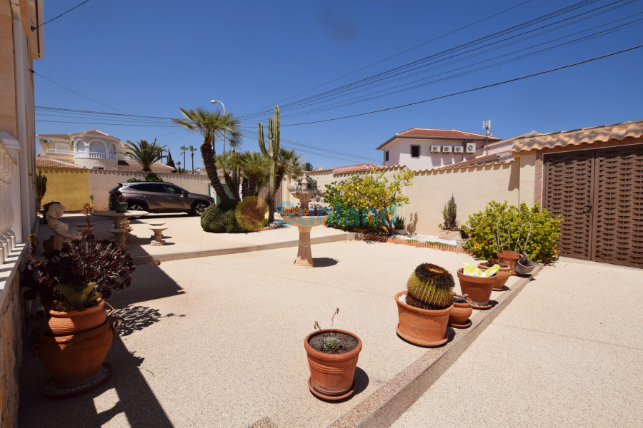 Brukte eiendommer - Detached Villa - Ciudad Quesada - Central Quesada