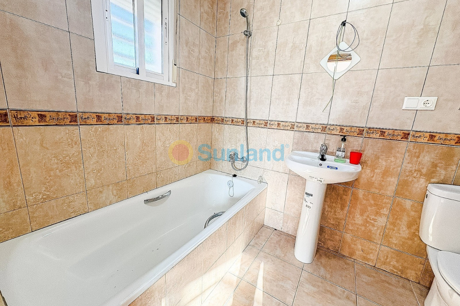 Resale - Villa - La Romana - 