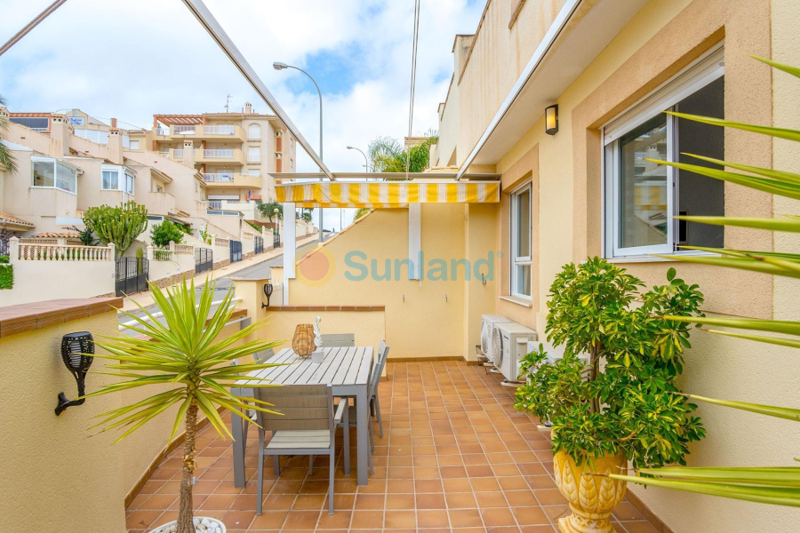 Verkauf - Apartment - Orihuela Costa - Campoamor