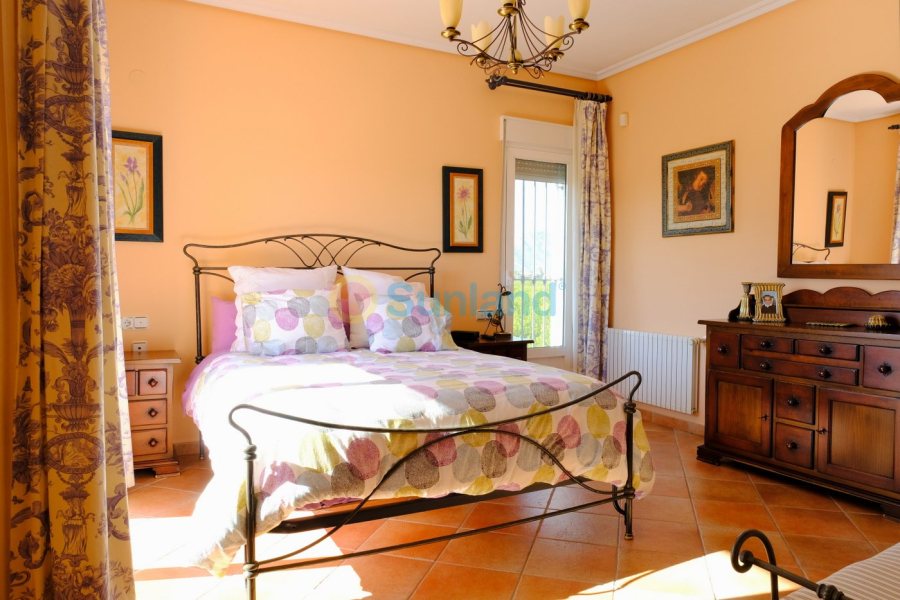 Använda fastigheter - Villa - Orihuela