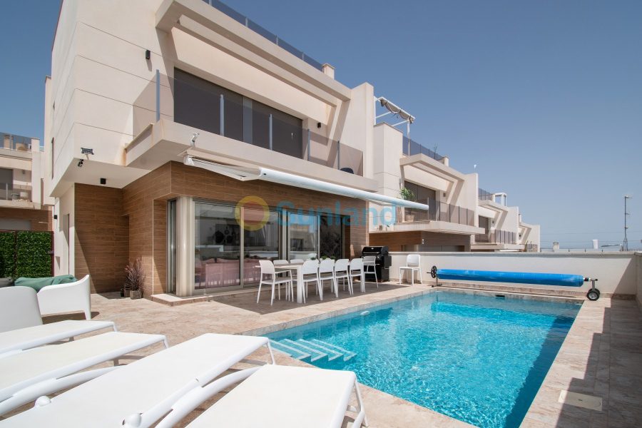 Använda fastigheter - Villa - Orihuela Costa - Villamartin