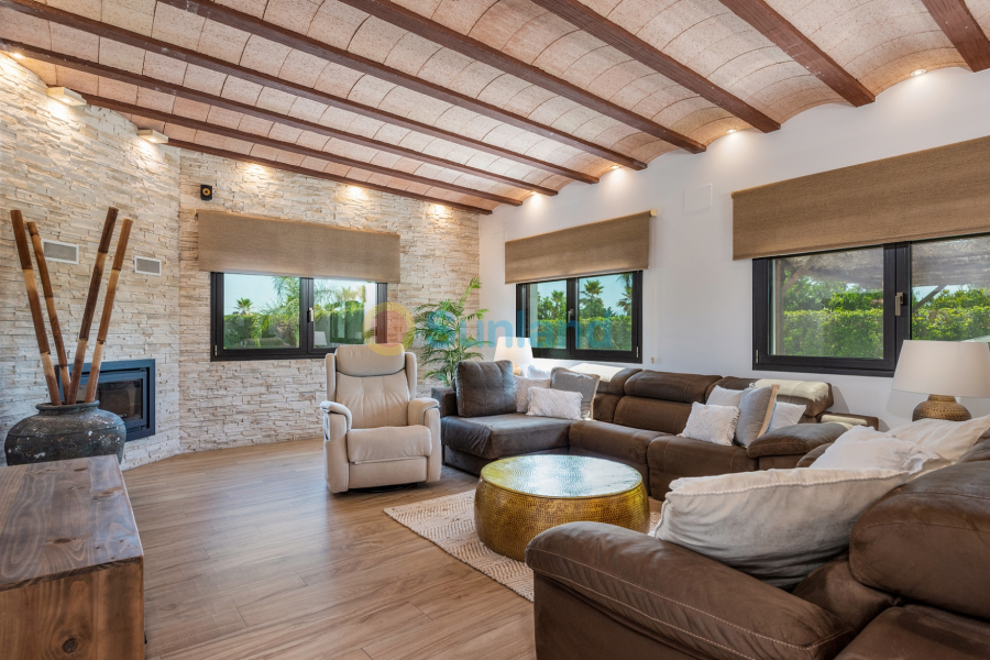 Resale - Villa - Elche/Elx