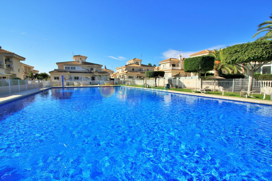 Använda fastigheter - Radhus - Playa Flamenca