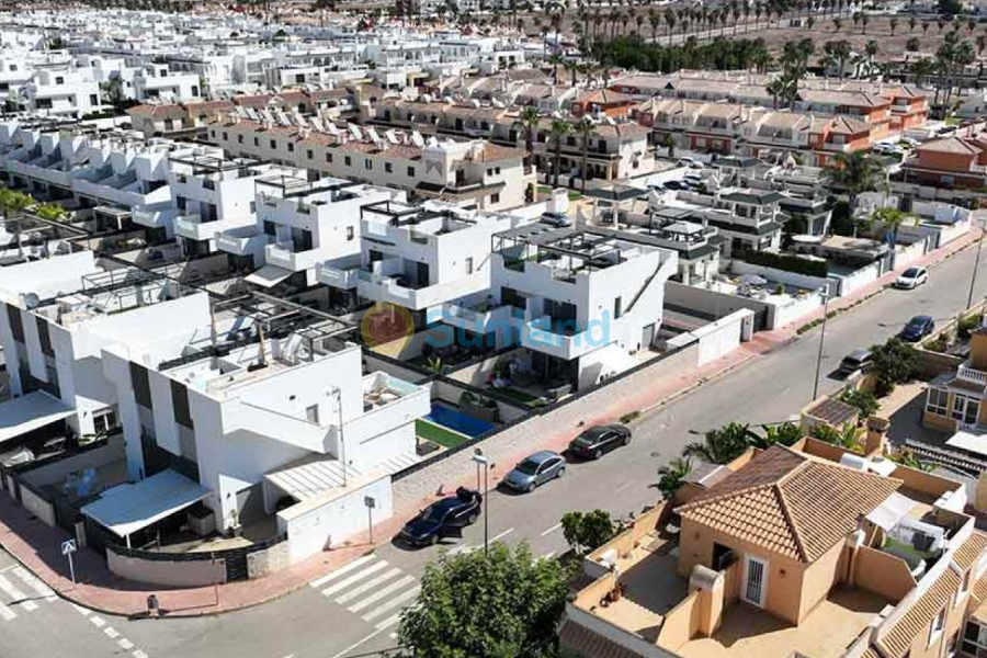 Resale - Villa - Ciudad Quesada