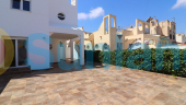 Resale - Villa - Torrevieja - El Salado