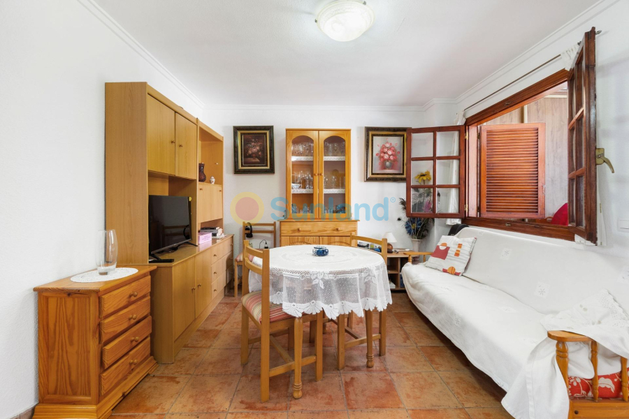 Resale - Bungalow - Pilar de la Horadada - Mil Palmeras