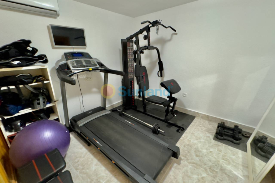 Resale - Villa - Guardamar del Segura - 