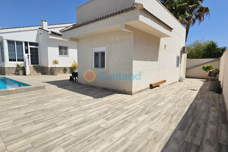 Вторичка - Bилла - Ciudad Quesada