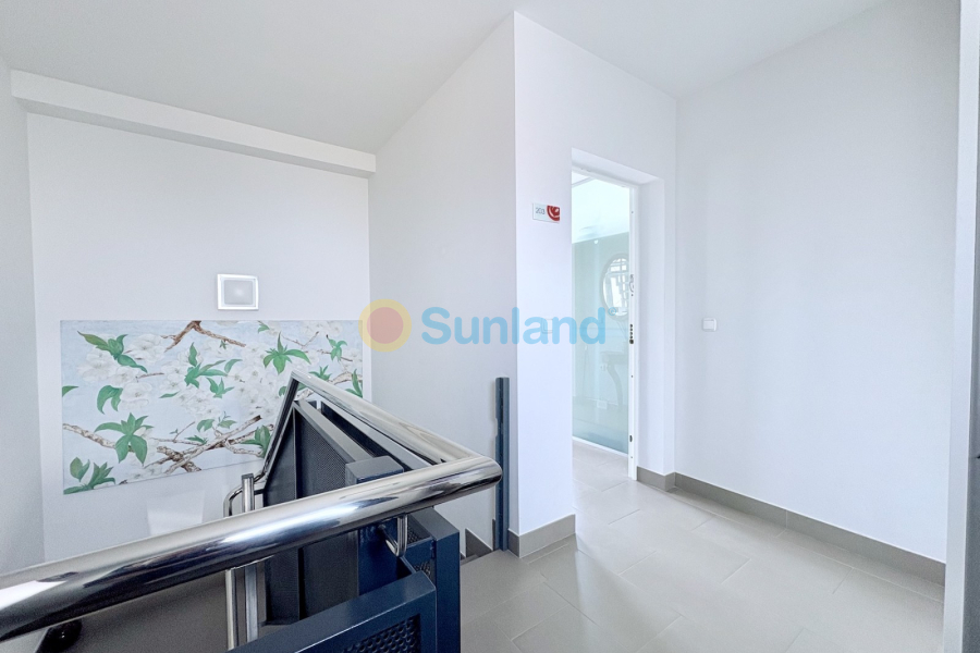 Resale - Apartment - Dehesa de Campoamor - Las Ramblas