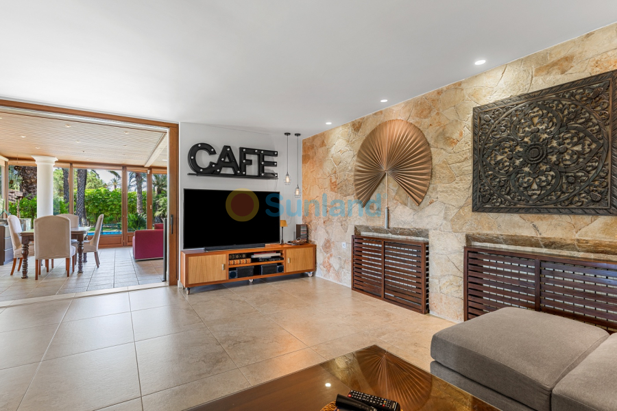 Resale - Villa - Elche/Elx