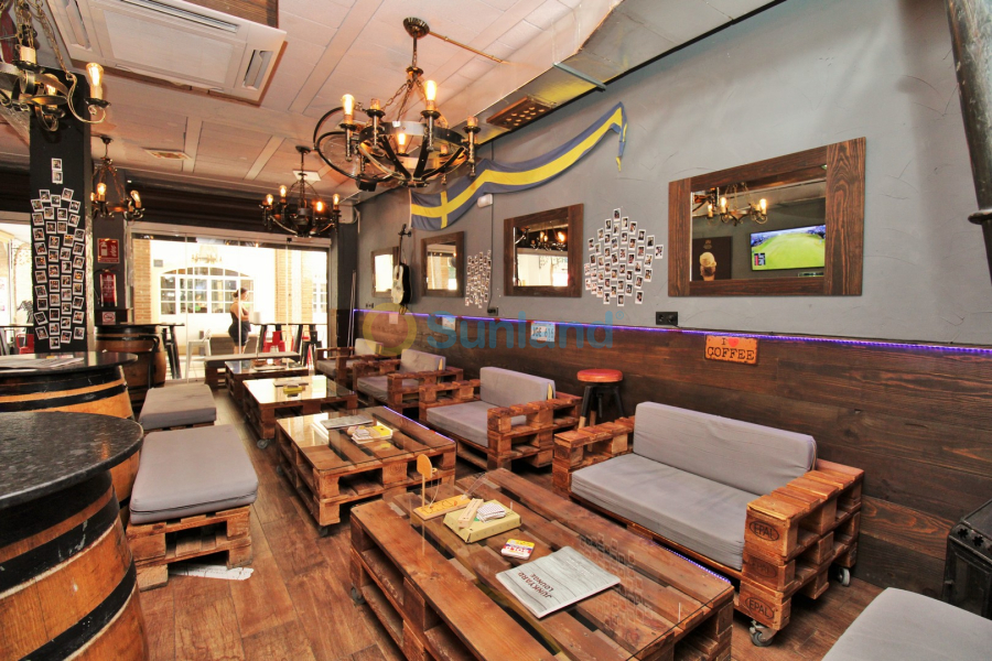 Resale - Commercial - Villamartin