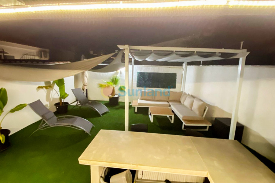 Resale - Villa - Torrevieja - 