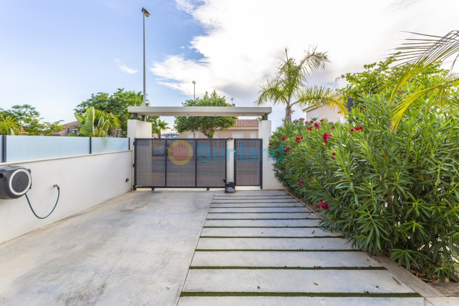 Resale - Villa - Ciudad Quesada