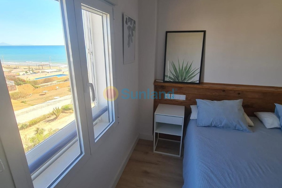 Resale - Apartment - Torrevieja - La Mata