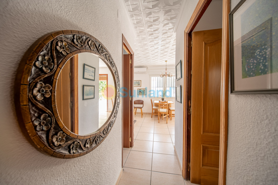 Resale - Villa - Guardamar del Segura - Pinomar
