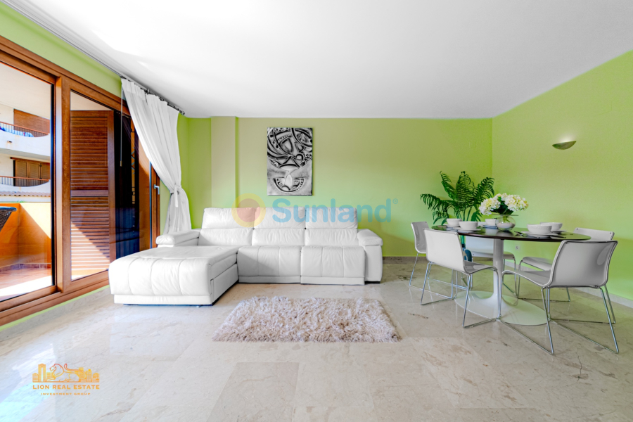 Resale - Apartment - Torrevieja - Punta Prima