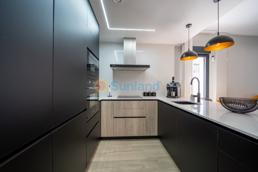 Resale - Apartamento - Torrevieja - Punta Prima