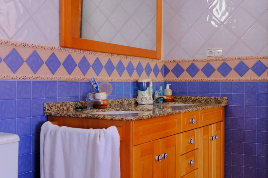 Använda fastigheter - Villa - Orihuela