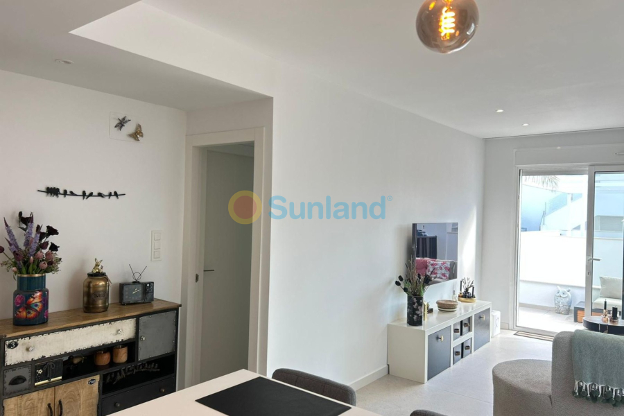 Resale - Apartment - Orihuela costa - 