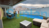 Resale - Villa - Mil Palmeras