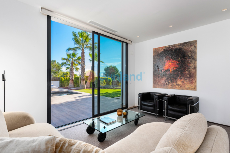 Resale - Villa - Las Colinas Golf Resort - Las Colinas golf