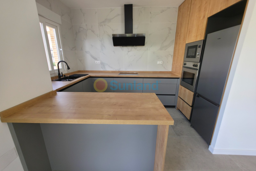 Вторичка - Bилла - Ciudad Quesada