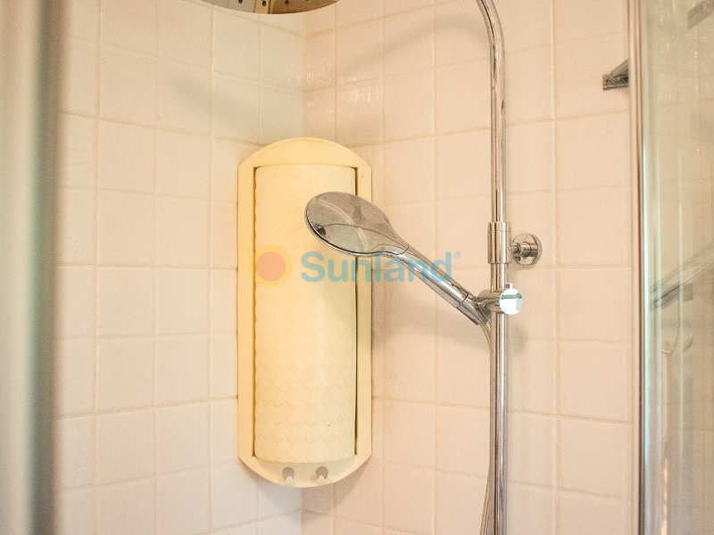 Använda fastigheter - Villa - Orihuela Costa - MUY CERCA DE LA PLAYA