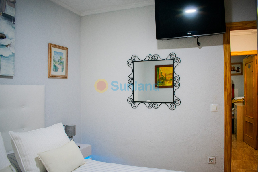 Resale - Townhouse - Torrevieja - 