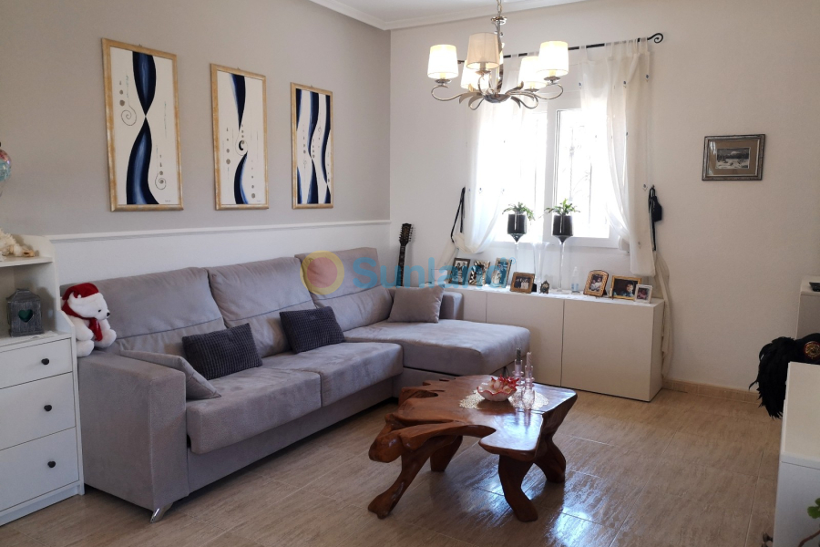 Använda fastigheter - Villa - Los Montesinos - Los Montesinos - Urb. La Herrada