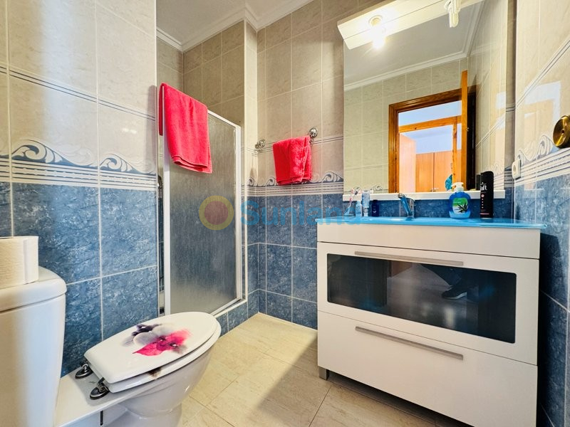 Resale - Townhouse - La Mata - 