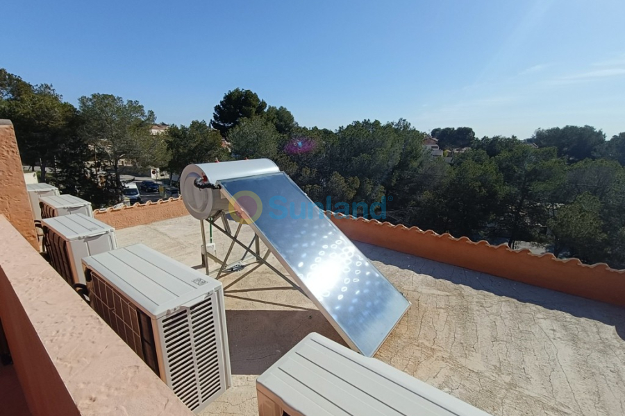 Resale - Villa - Pinar De Campoverde - 